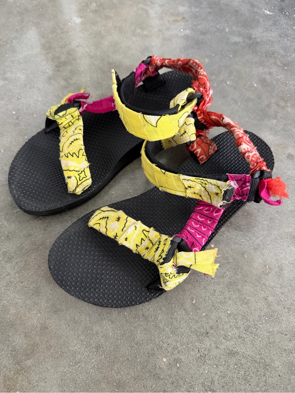 Arizona Love Yellow Pink Red Strap Sandals